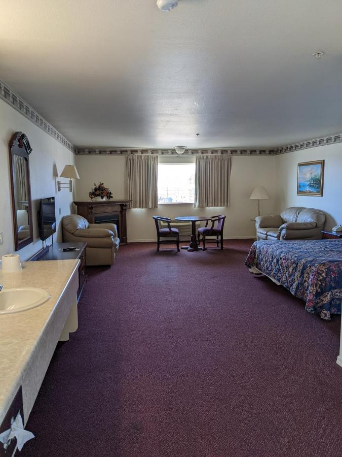 Lighthouse Inn Crescent City Exterior foto